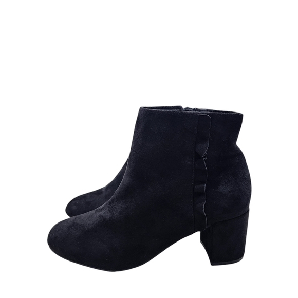 Rockport Women's Total Motion Oaklee Ruffle Bootie Black- 9 - Picture 2 of 7